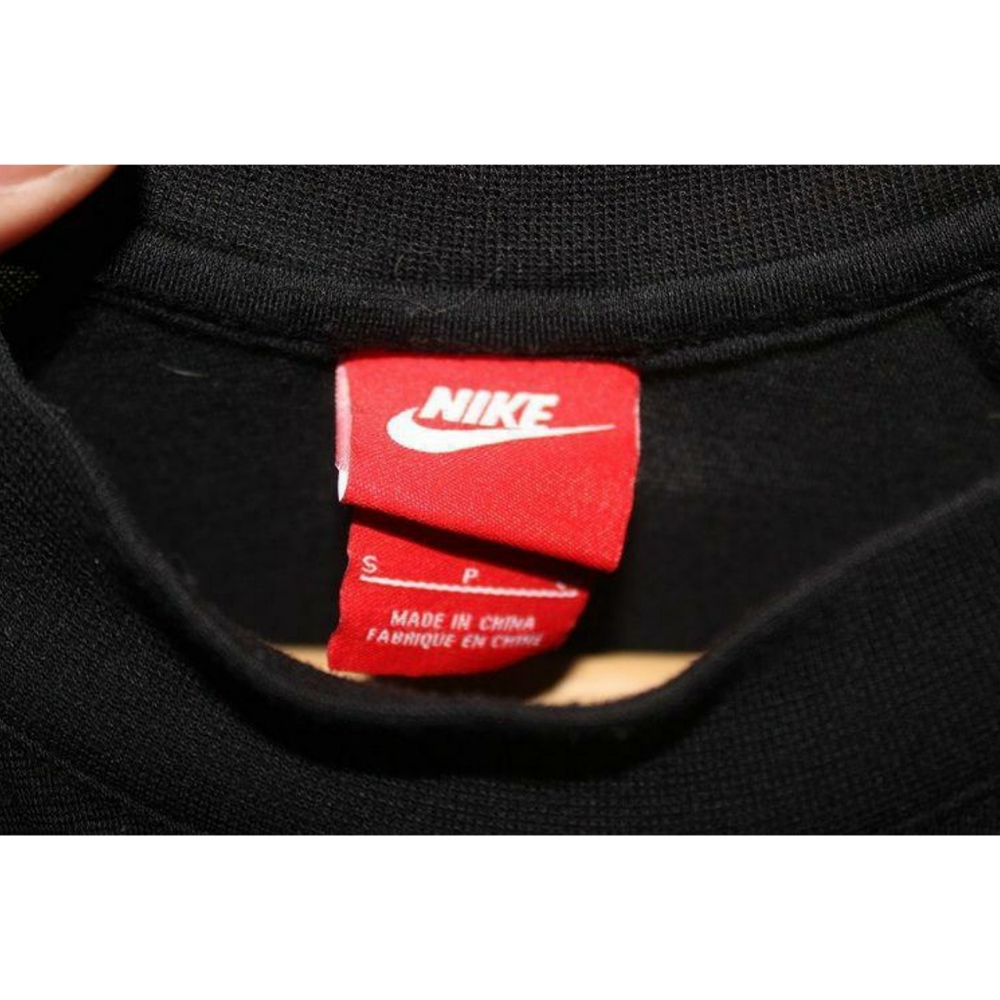 Nike - Picture 3 of 3